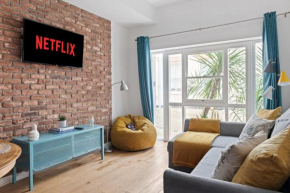 Urban Elegance - 1-2 Bed Luxury City Retreat